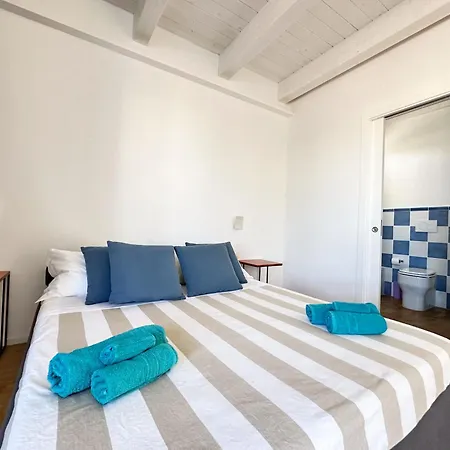 Bed & Breakfast Itinera Baia And Breakfast